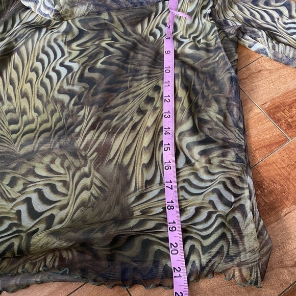 Rags Two Piece Set - Mesh Skirt and Short Sleeve Blouse Size Large - Picture 4 of 12